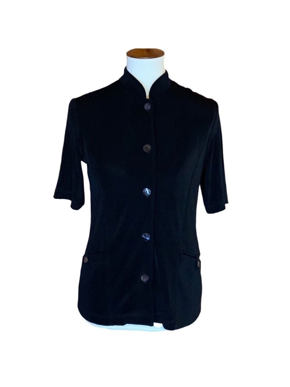 Chico’s Travelers black short sleeve top Size Small / 4